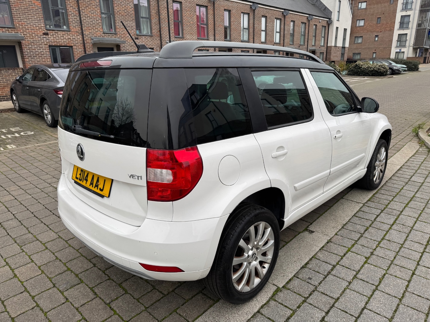 Used Skoda Yeti 2014 for sale - 77028382: Photo 6