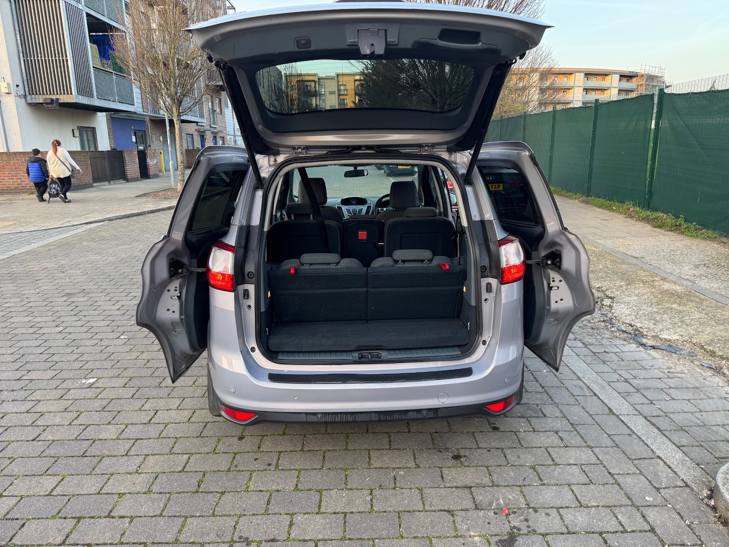 Used Ford Grand C-Max 2012 for sale - 77669213: Photo 19