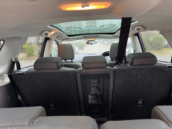 Used Nissan Qashqai+2 2012 for sale - 76316858: Photo 18