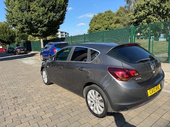 Used Vauxhall Astra 2010 for sale - 75669098: Photo