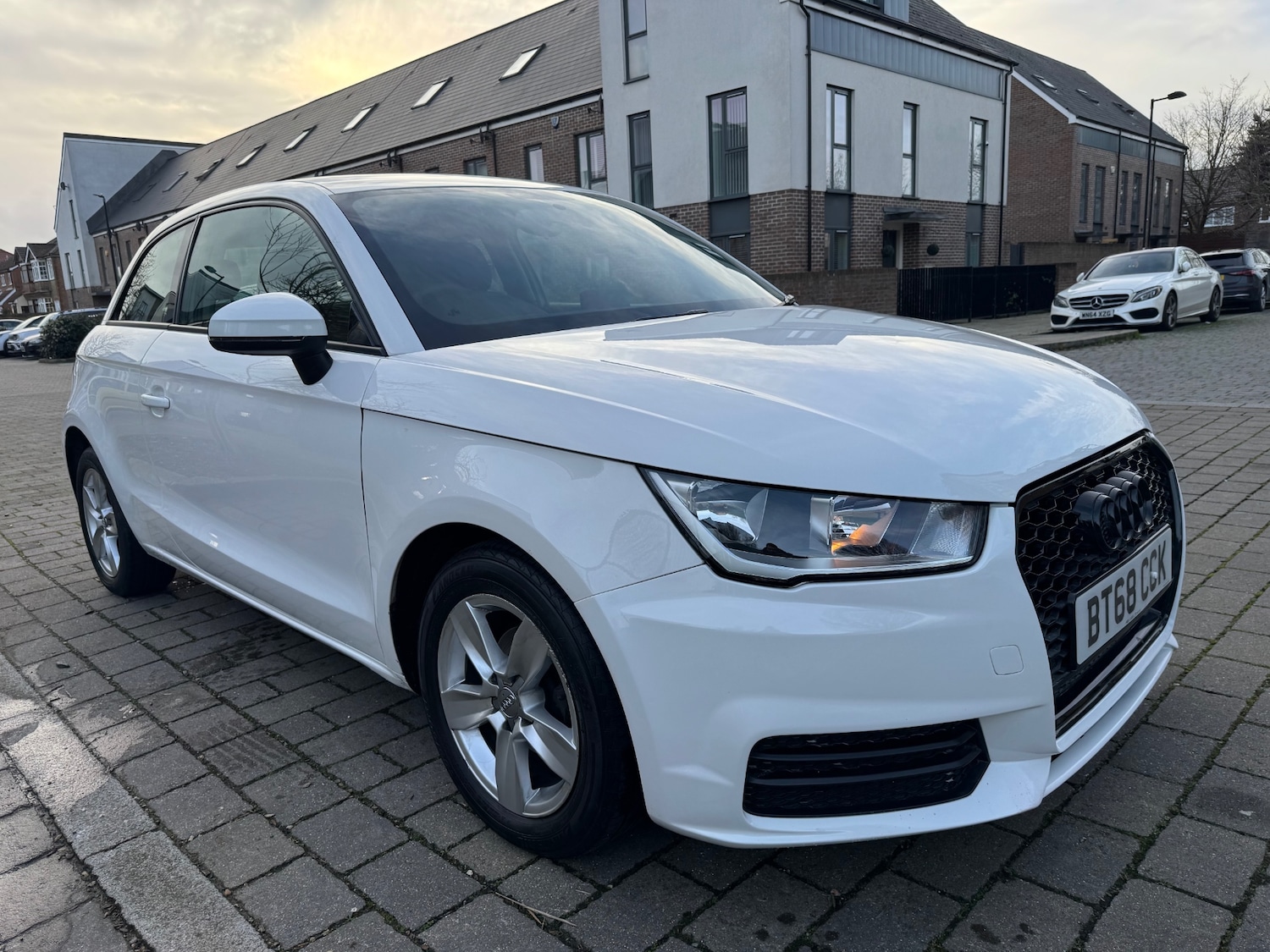 Used Audi A1 2018 for sale - 77395420: Photo 2