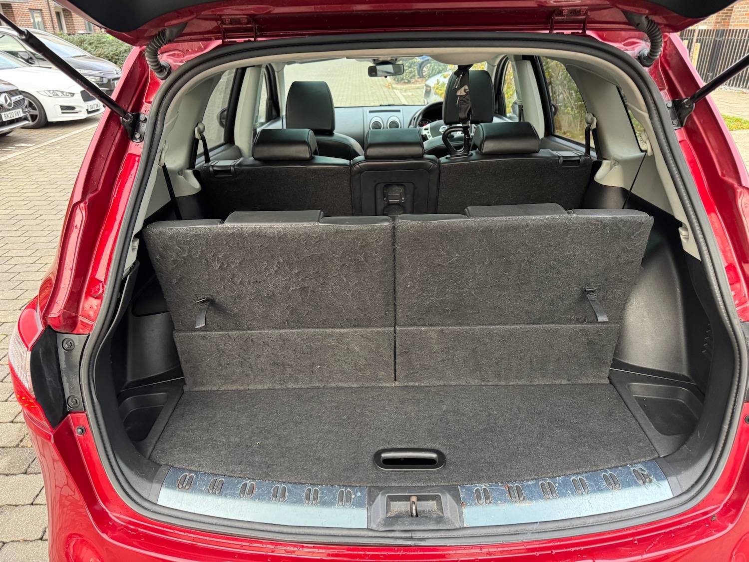 Used Nissan Qashqai+2 2013 for sale - 76548119: Photo 15