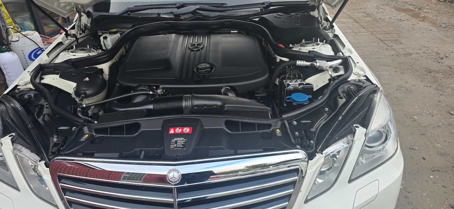 Used Mercedes-Benz E Class 2012 for sale - 76696292: Photo 12