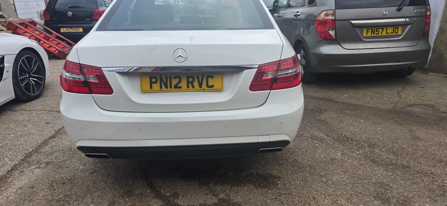 Used Mercedes-Benz E Class 2012 for sale - 76696292: Photo 19