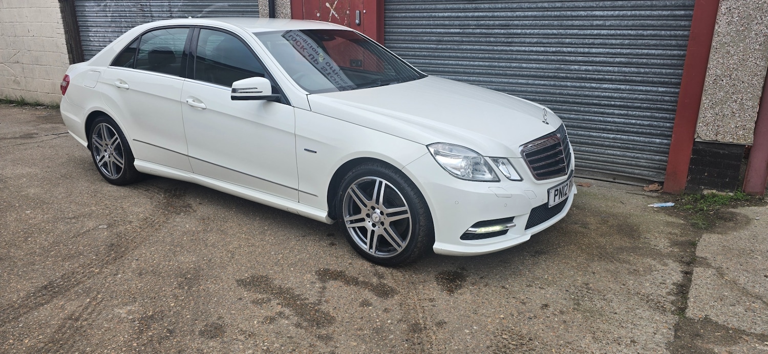 Used Mercedes-Benz E Class 2012 for sale - 76696292: Photo 2