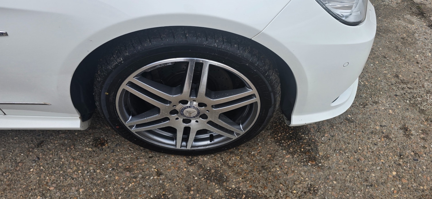 Used Mercedes-Benz E Class 2012 for sale - 76696292: Photo 6