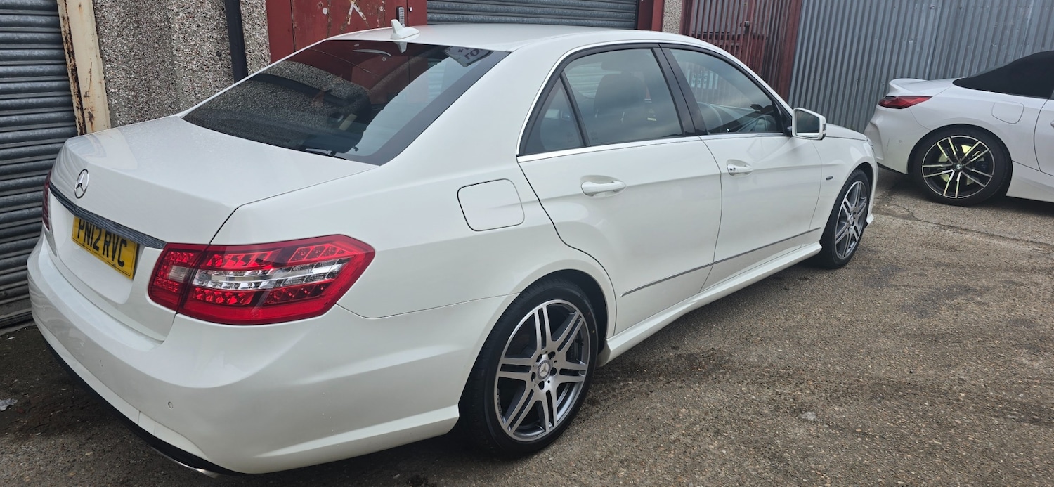 Used Mercedes-Benz E Class 2012 for sale - 76696292: Photo 8