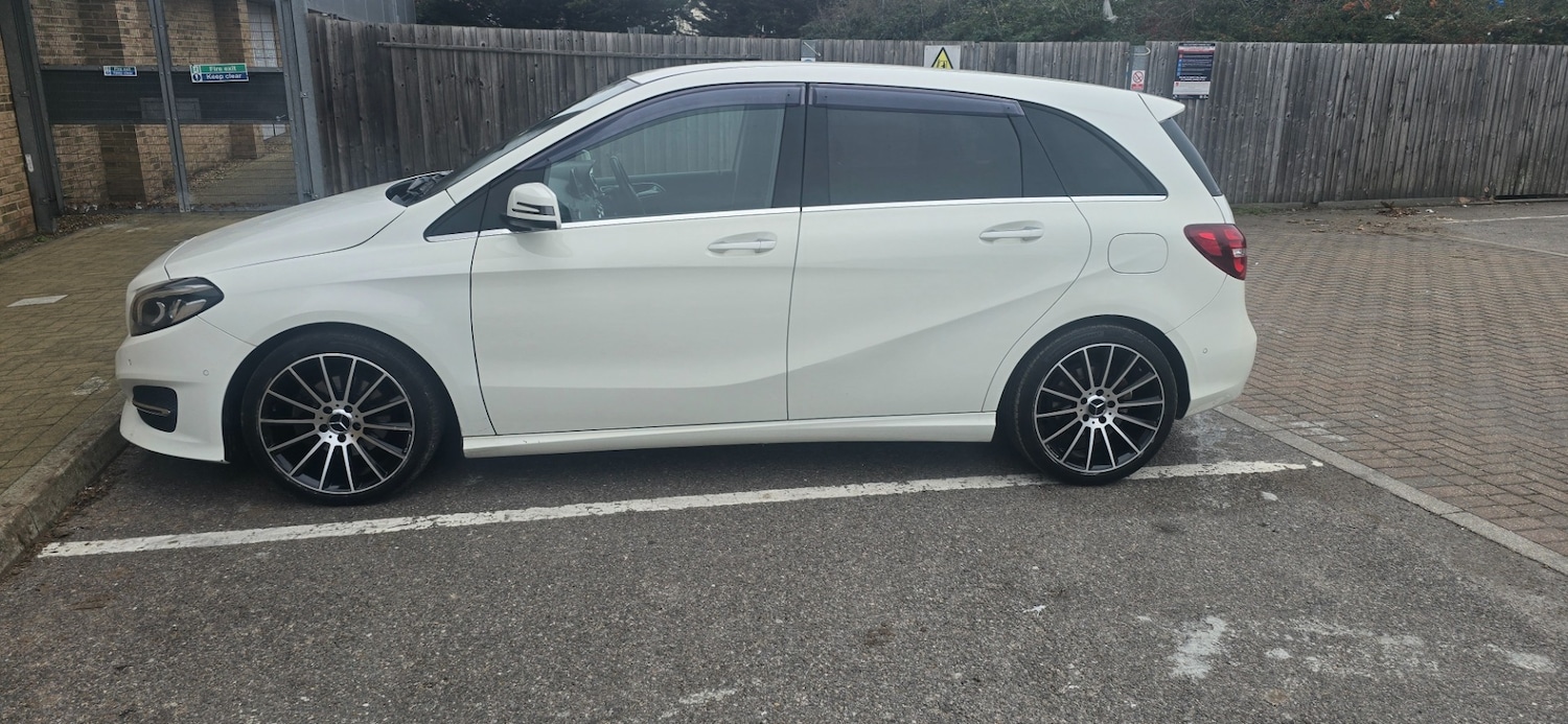 Used Mercedes-Benz B Class 2016 for sale - 77061352: Photo 2