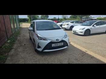 Used Toyota Yaris  for sale - 74579710: Photo