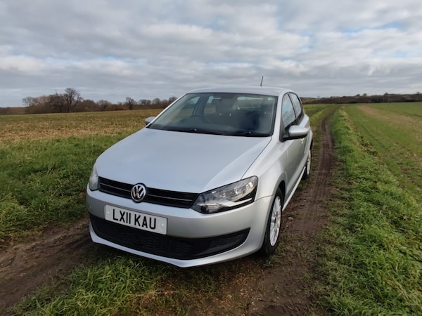 Used Volkswagen Polo 2011 for sale - 73341870: Photo 2