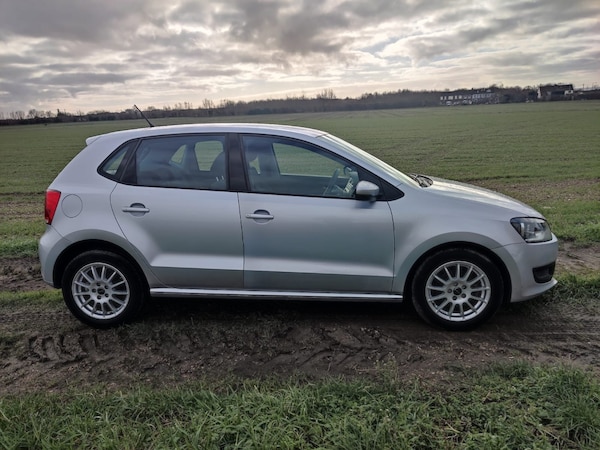 Used Volkswagen Polo 2011 for sale - 73341870: Photo 6