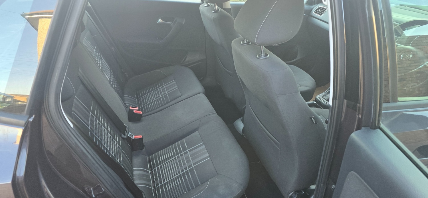 Used Volkswagen Polo 2015 for sale - 76951418: Photo 14