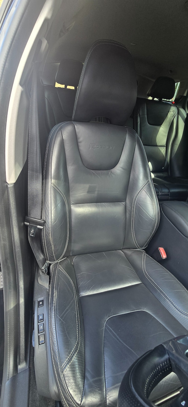 Used Volvo V60 2013 for sale - 74556081: Photo 17