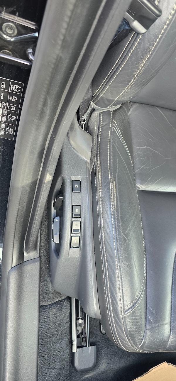 Used Volvo V60 2013 for sale - 74556081: Photo 18
