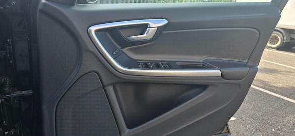Used Volvo V60 2013 for sale - 74556081: Photo 19