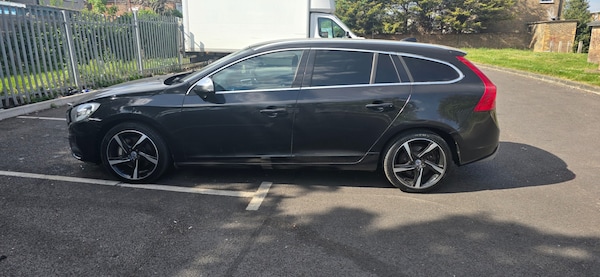 Used Volvo V60 2013 for sale - 74556081: Photo 1
