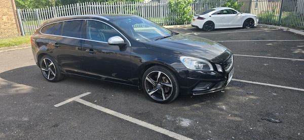 Used Volvo V60 2013 for sale - 74556081: Photo 4
