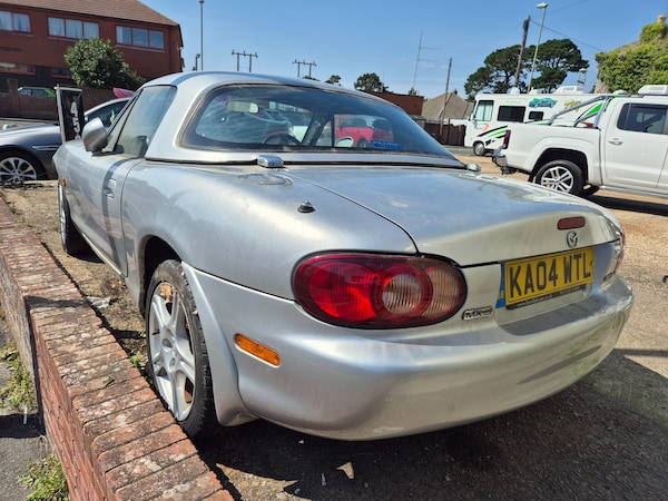 Used Mazda MX-5 2004 for sale - 75643940: Photo 4