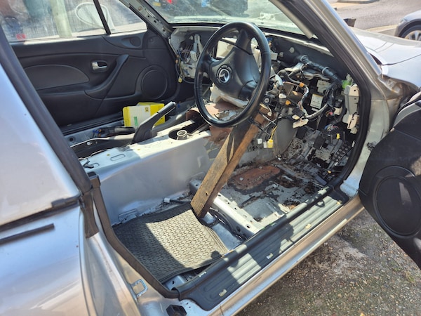 Used Mazda MX-5 2004 for sale - 75643940: Photo 5