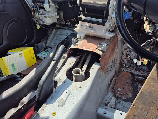 Used Mazda MX-5 2004 for sale - 75643940: Photo 6
