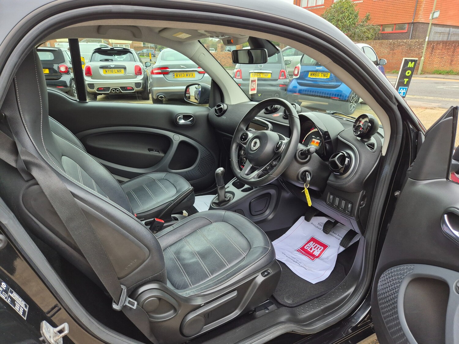 Used smart fortwo 2018 for sale - 77616983: Photo 8