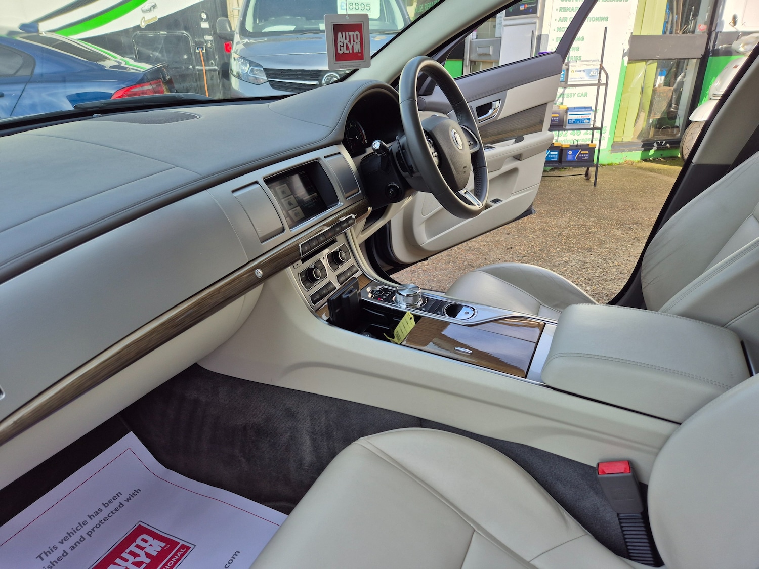 Used Jaguar XF 2013 for sale - 75835507: Photo 16