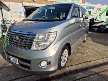 Used Nissan Elgrand 2005 for sale - 74142669: Photo