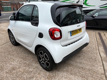 Used smart fortwo 2018 for sale - 78926924: Photo
