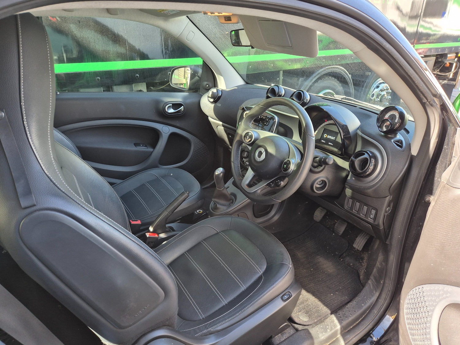 Used smart fortwo 2016 for sale - 77974065: Photo 5