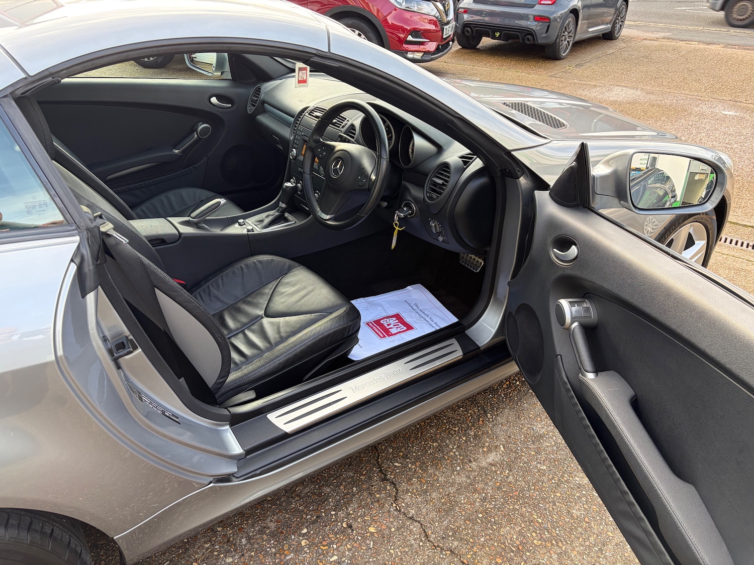 Used Mercedes-Benz SLK 2010 for sale - 77533697: Photo 13