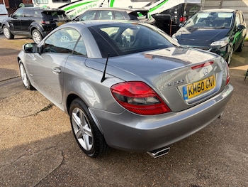 Used Mercedes-Benz SLK 2010 for sale - 77533697: Photo