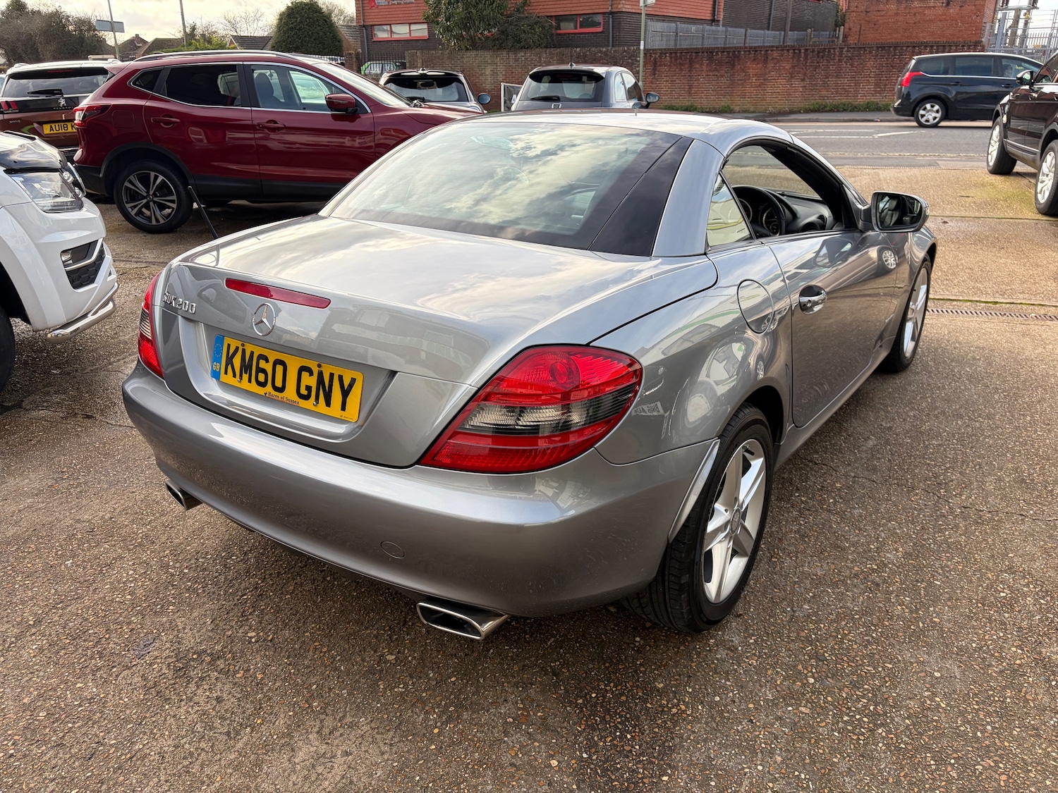 Used Mercedes-Benz SLK 2010 for sale - 77533697: Photo 6