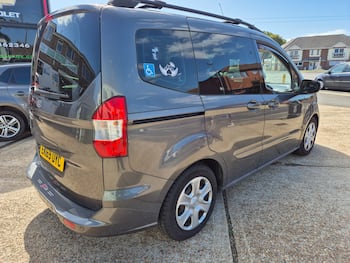 Used Ford Tourneo Courier 2019 for sale - 79739330: Photo