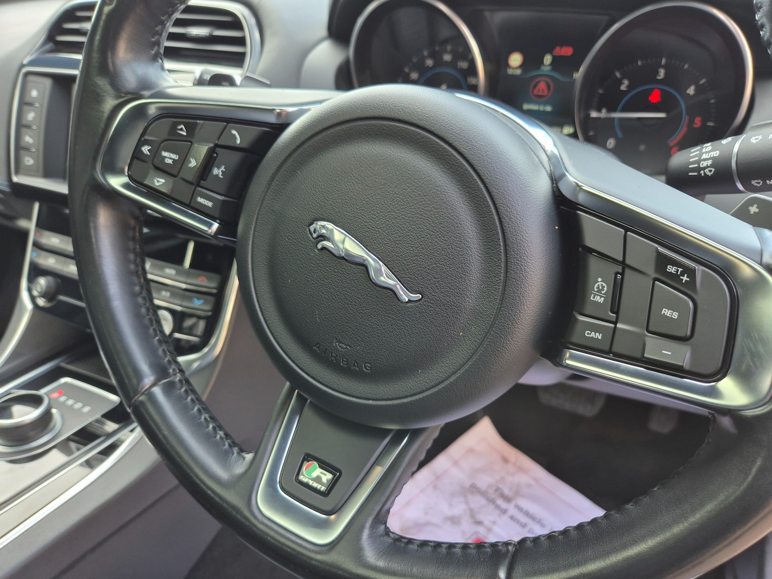 Used Jaguar XE 2016 for sale - 76429530: Photo 12