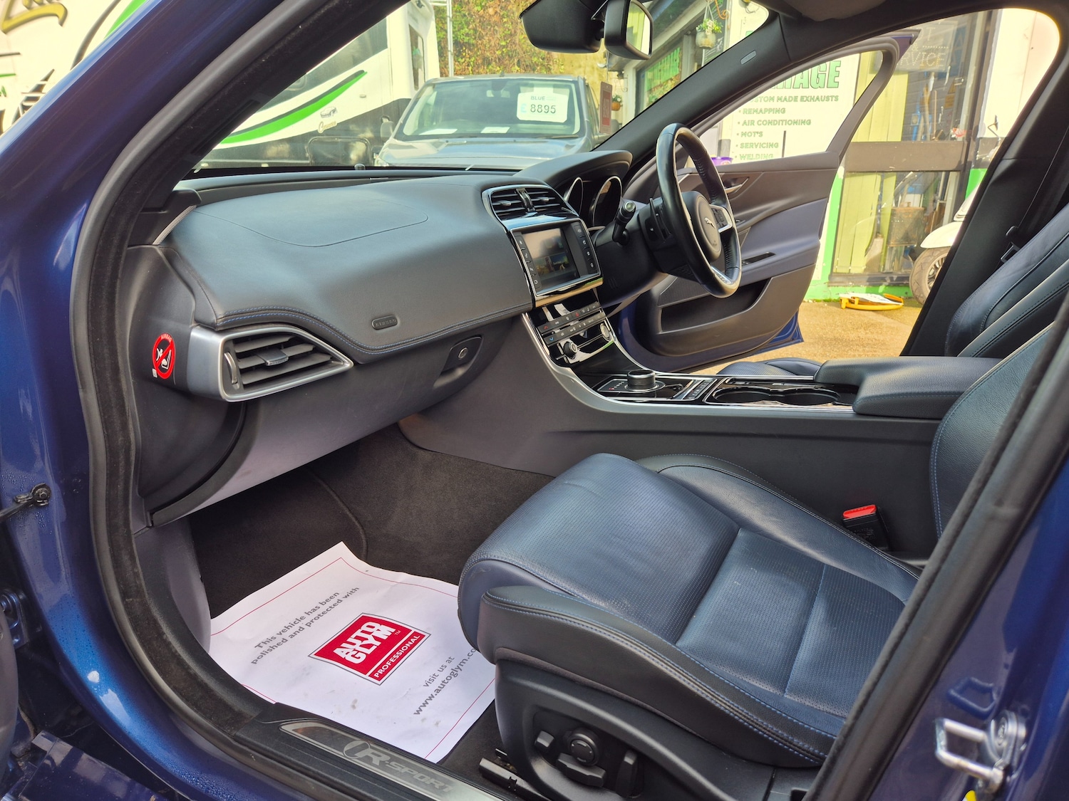 Used Jaguar XE 2016 for sale - 76429530: Photo 15