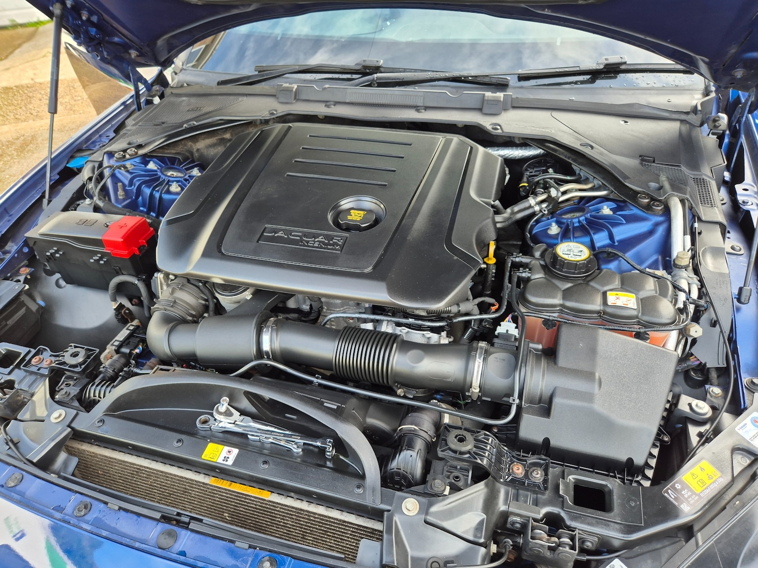 Used Jaguar XE 2016 for sale - 76429530: Photo 20