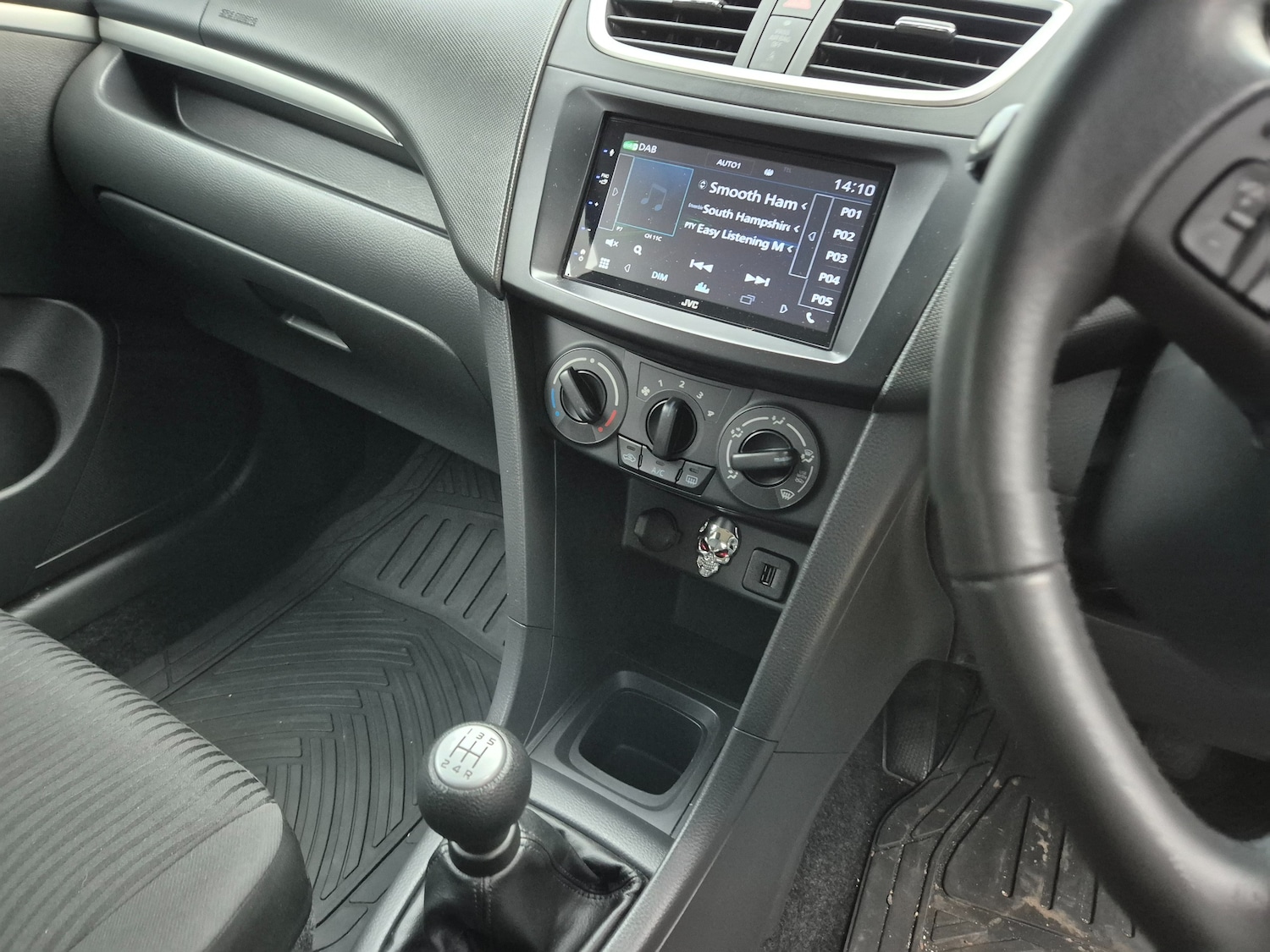 Used Suzuki Swift 2012 for sale - 77037514: Photo 8