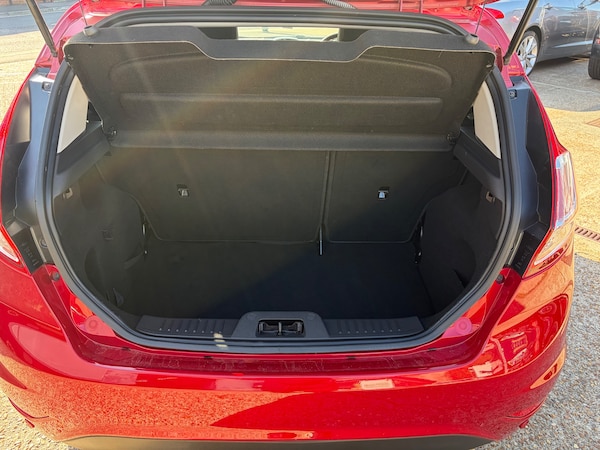 Used Ford Fiesta 2015 for sale - 76206632: Photo 14