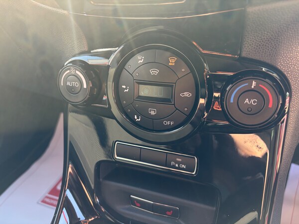 Used Ford Fiesta 2015 for sale - 76206632: Photo 24