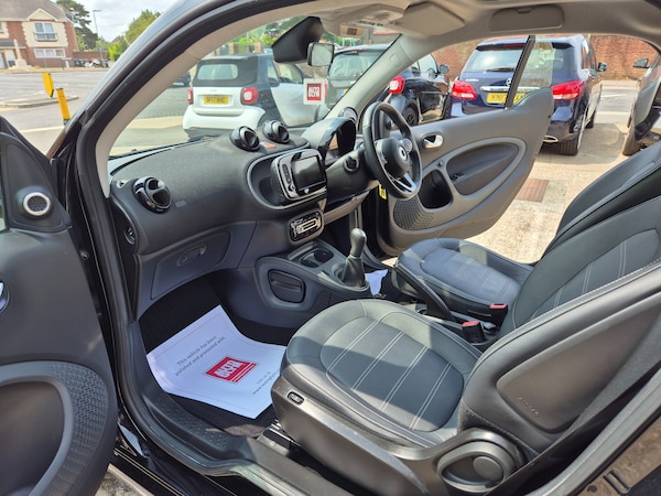 Used smart fortwo 2015 for sale - 75239678: Photo 16