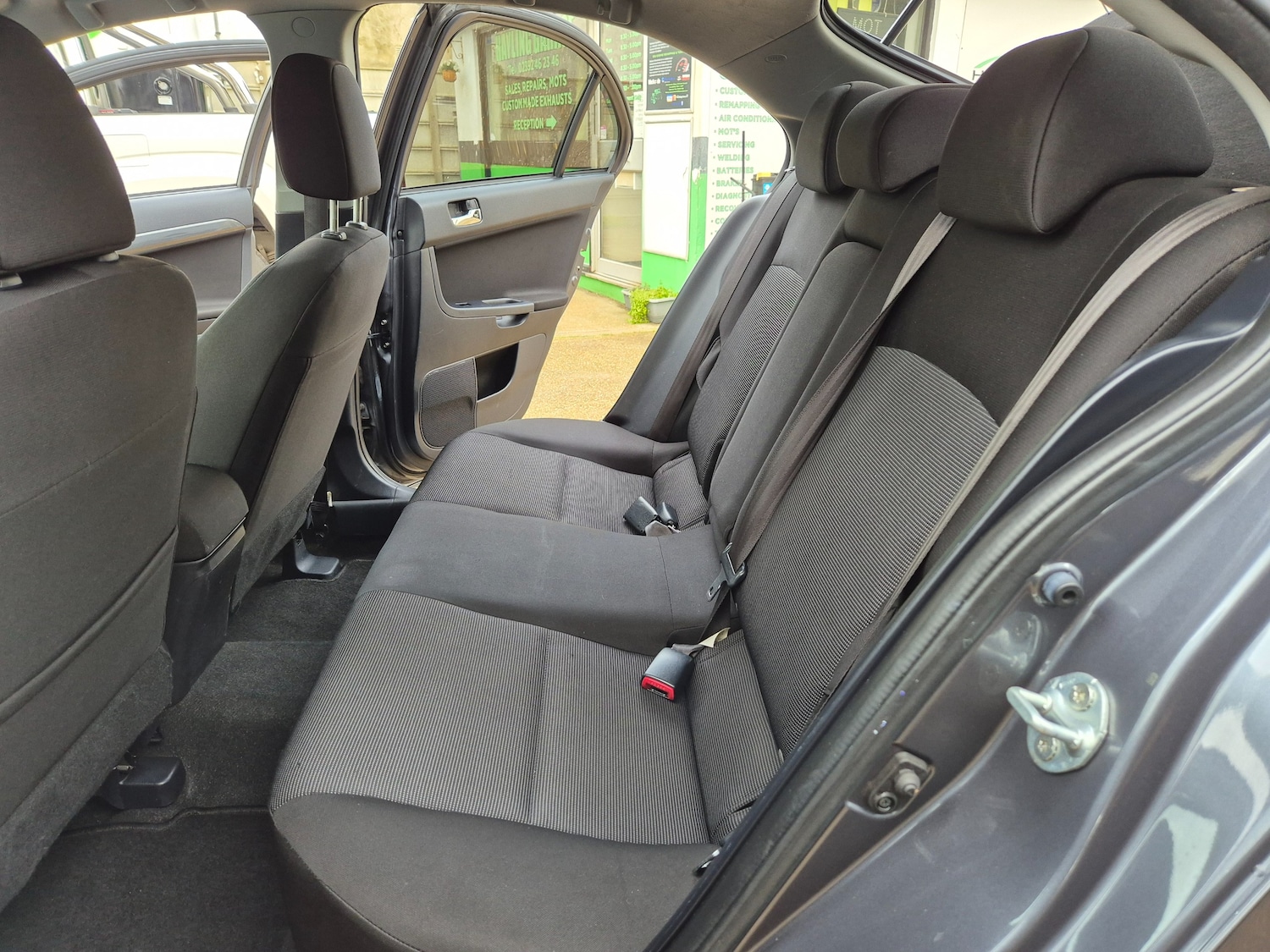 Used Mitsubishi Lancer 2010 for sale - 77152694: Photo 13