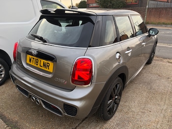 Used MINI Hatch 2018 for sale - 76480772: Photo