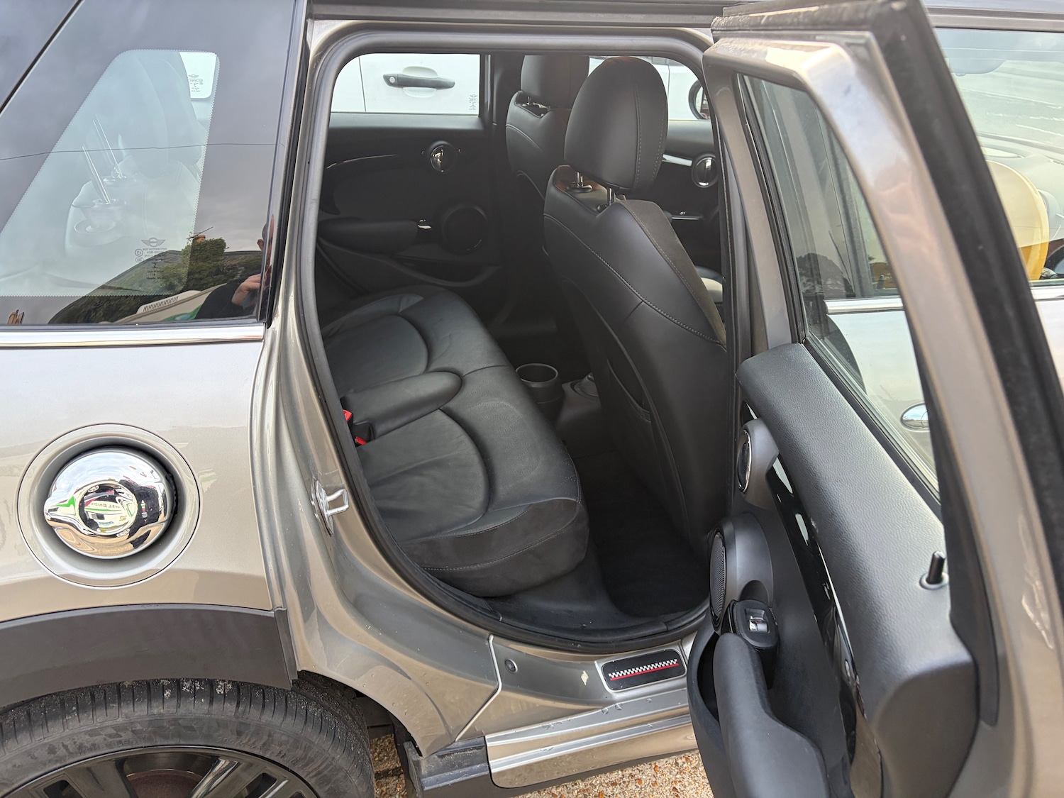 Used MINI Hatch 2018 for sale - 76480772: Photo 4