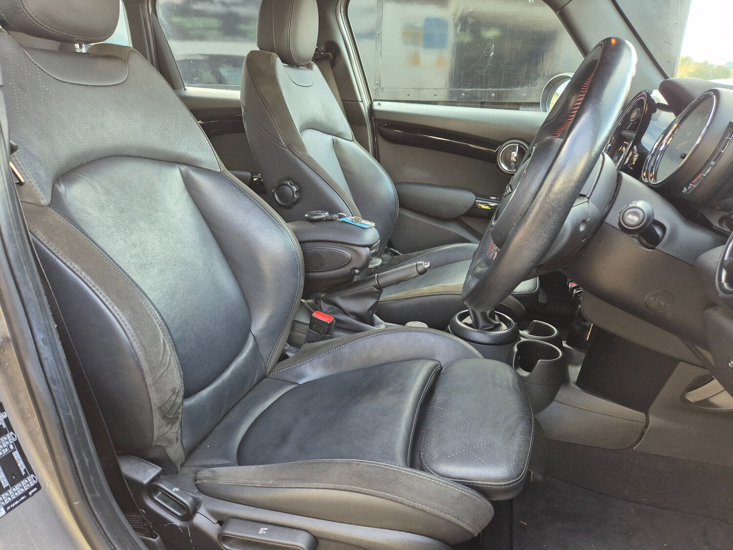 Used MINI Hatch 2018 for sale - 76480772: Photo 9