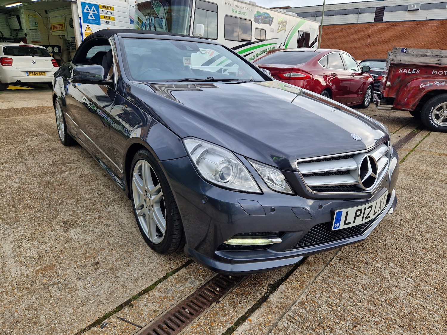 Used Mercedes-Benz E Class 2012 for sale - 76569311: Photo 3