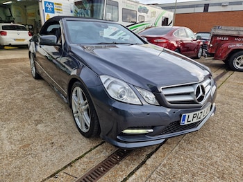 Used Mercedes-Benz E Class 2012 for sale - 76569311: Photo