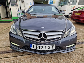Used Mercedes-Benz E Class 2012 for sale - 76569311: Photo