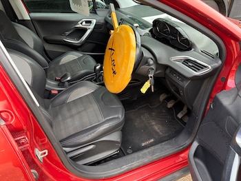 Used Peugeot 2008 2016 for sale - 77904333: Photo