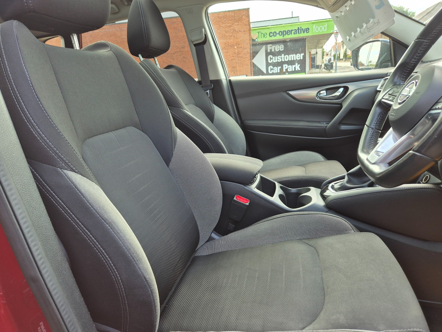 Used Nissan Qashqai 2017 for sale - 76480757: Photo 6