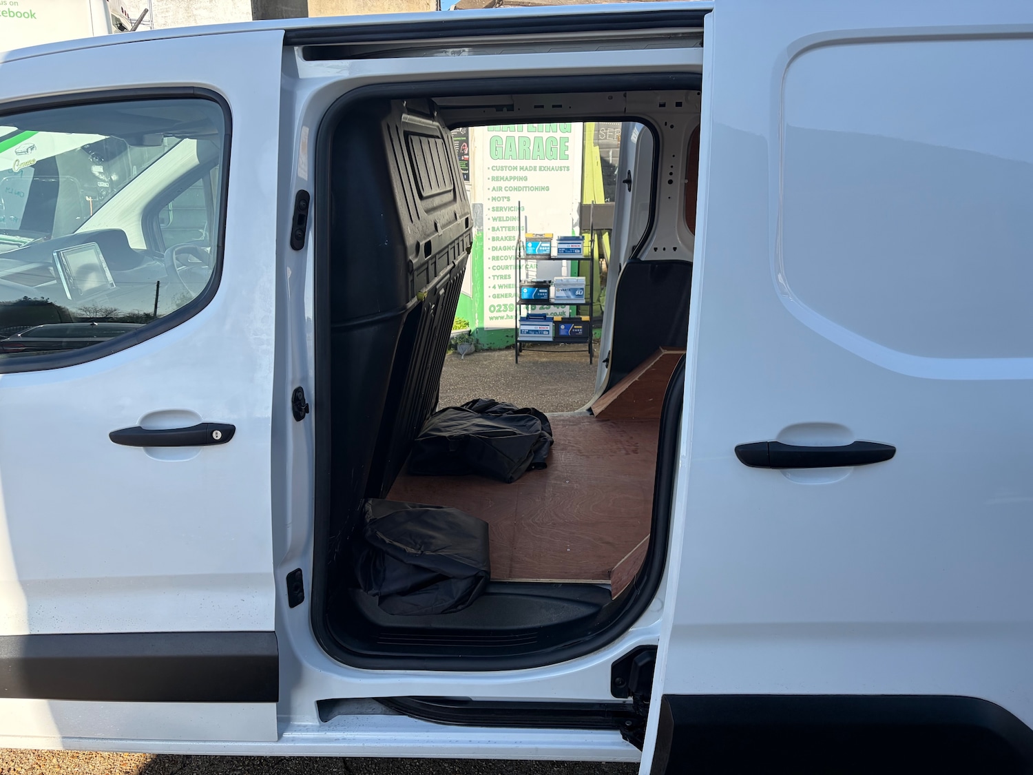 Used Peugeot Partner 2020 for sale - 77654097: Photo 15